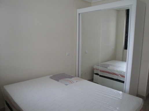 Piso en alquiler en Noja con 2 habitaciones, 2 baños y 64 m<sup>2</sup> por 600 €/mes